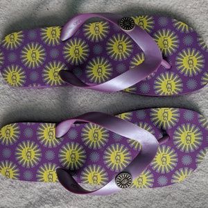 UGG Shoes - Brand new Ugg flip flops UGG Shoes - Brand new Ugg flip flops